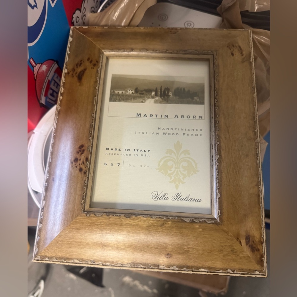 Set of 2 Martin Aborn Beautiful Handfinished Italian Wood Frame Gold Tone 5 x 7